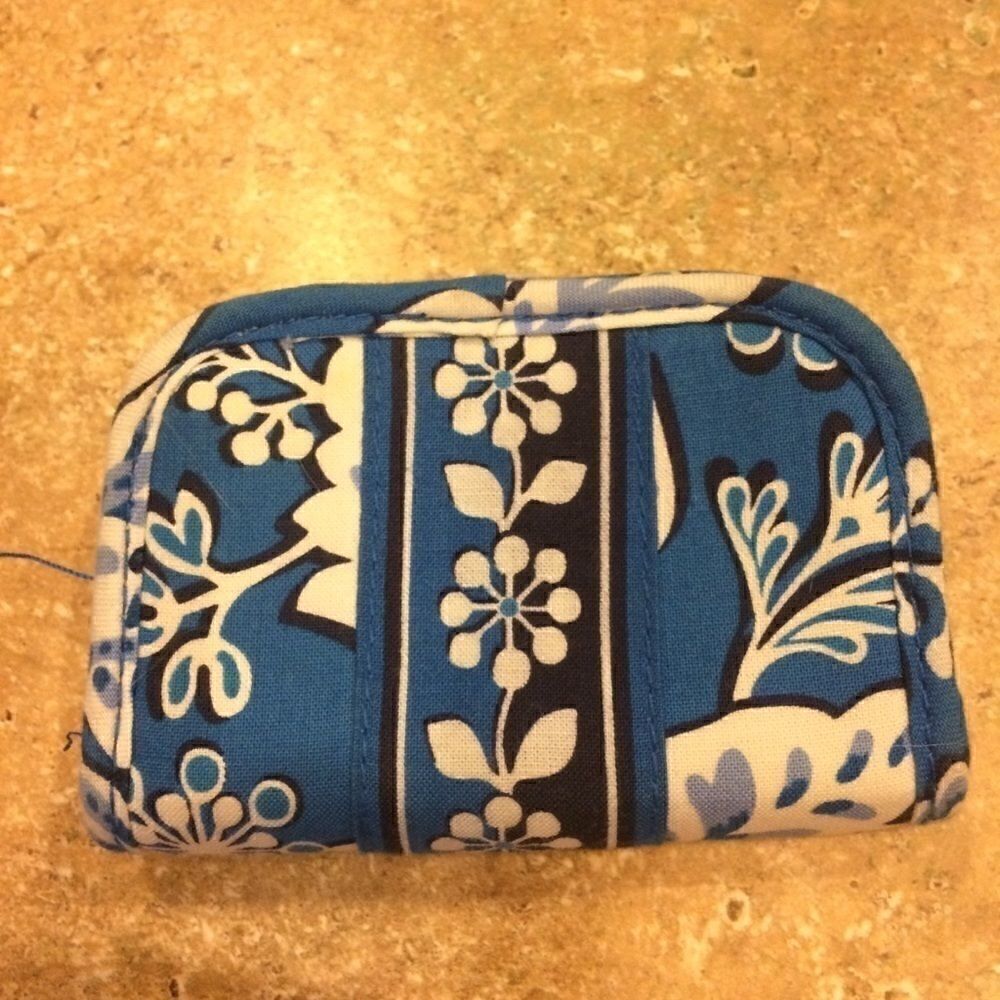 Vera Bradly small case 